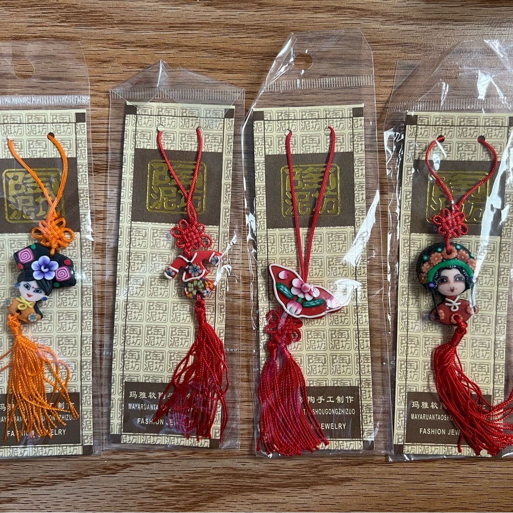Colorful Chinese Style Ceramic Keychains Set